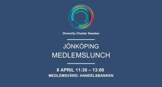 Inbjudan till medlemslunch i Jönköping. Mörkblå bakgrund med Diversity Charter Swedens logotyp högst upp. Text i vitt: "JÖNKÖPING MEDLEMSLUNCH", följt av datum och tid: "8 APRIL 11:30 – 13:00". Nederst står "MEDLEMSVÄRD: HANDELSBANKEN
